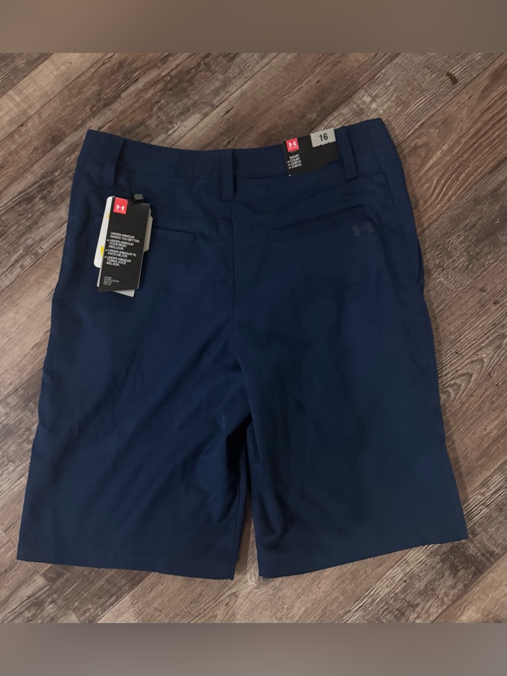 New Under Armour Loose Fit Athletic Golf Shorts Youth Boys Size 16 Navy Blue
